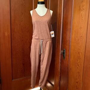 Vuori Lux Jumpsuit Terracotta Heather VW426 Women’s Medium NWT Jogger Romper